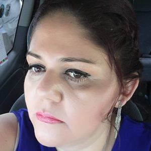 Meet your Posher, Adriana